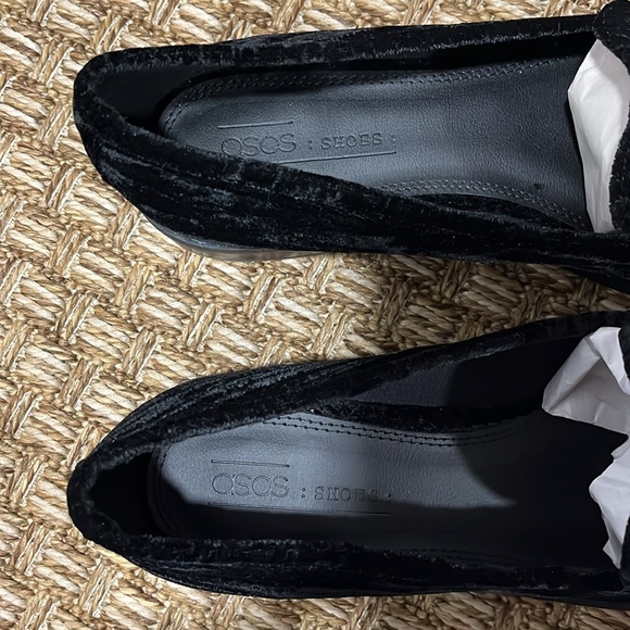 ASOS shoes, black velvet loafers, unisex, like new. - Picture 4 of 9